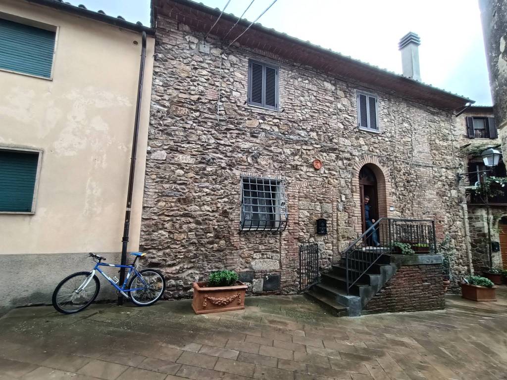 Casa indipendente a Campagnatico in Via del Corso - Foto 2