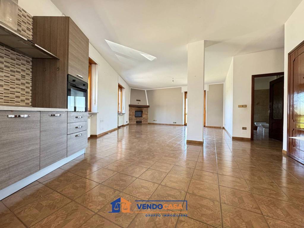 Palazzo / stabile a Nizza monferrato in Viale dei Partigiani, 21 - Foto 2