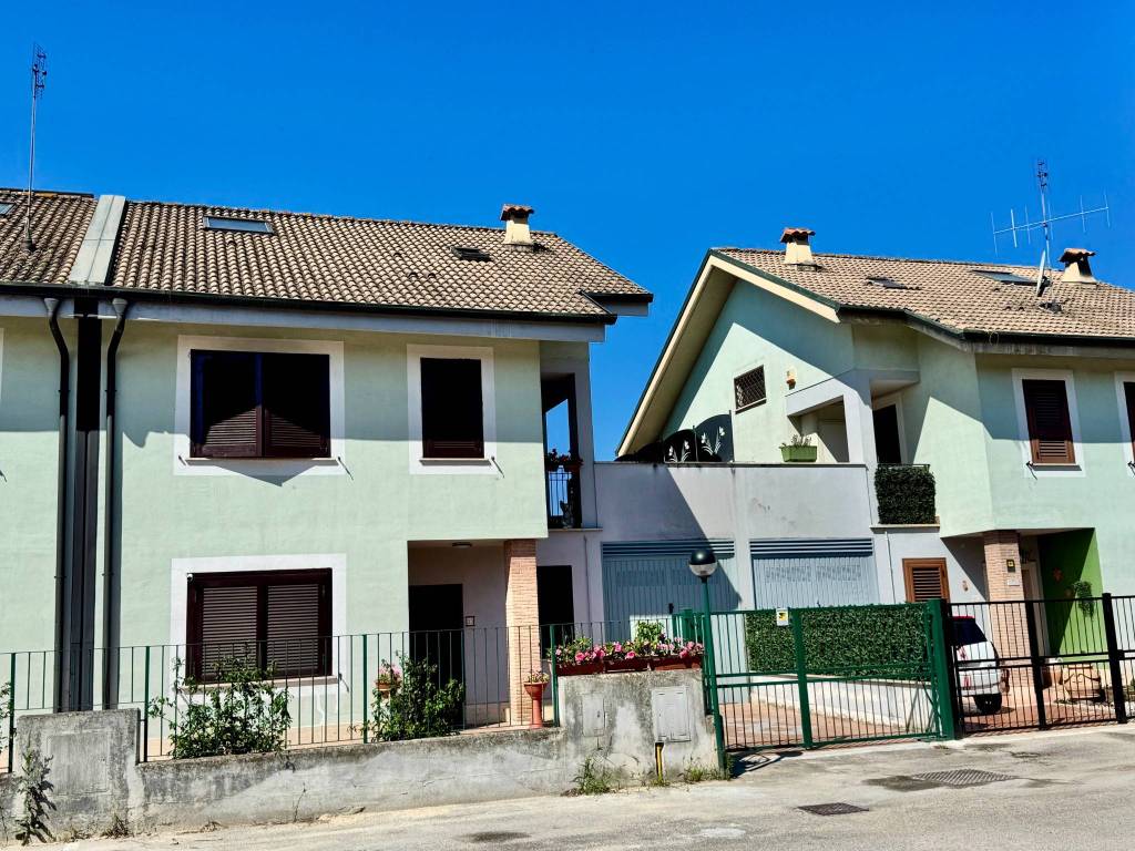 Villetta a schiera a Ceccano in Via dell'Olmo - Foto 4