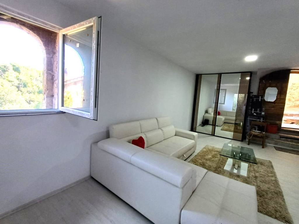 Loft / open space a Caprarola in Via Borgo Vecchio - Foto 3