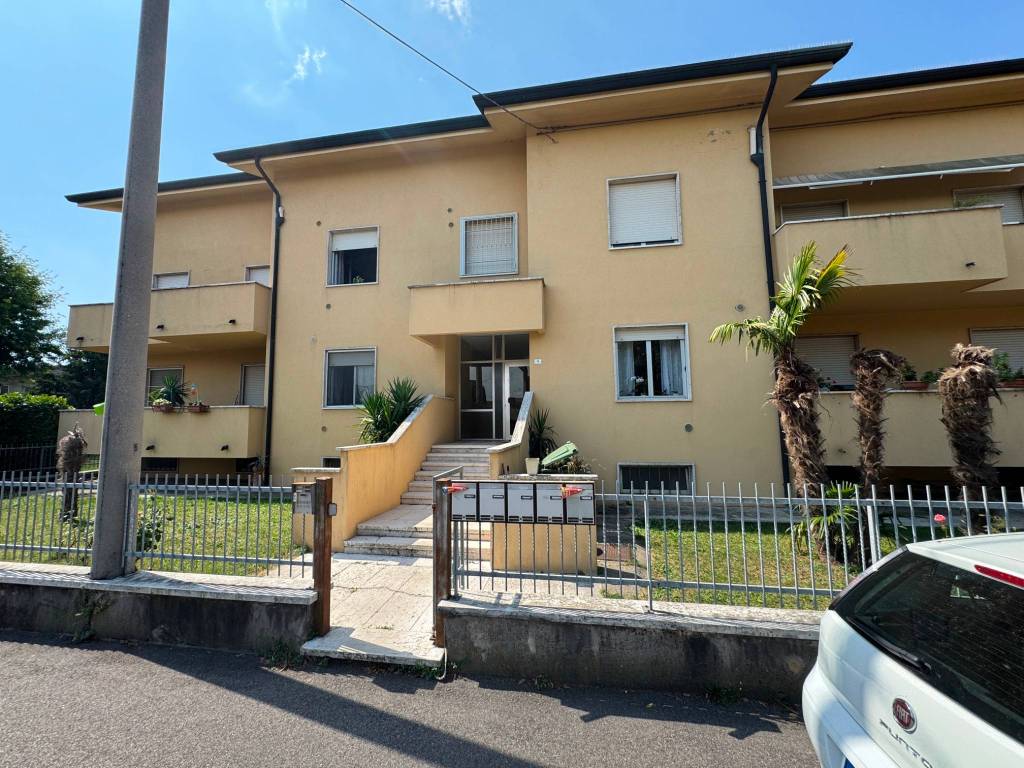 Appartamento a Arcole in Via Bologna, 11 - Foto 2