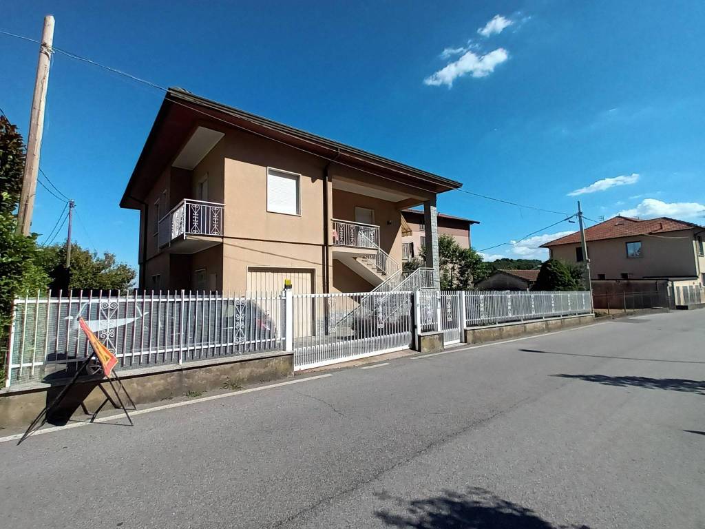 Villa a Induno olona in Via Pezza, 20 - Foto 2