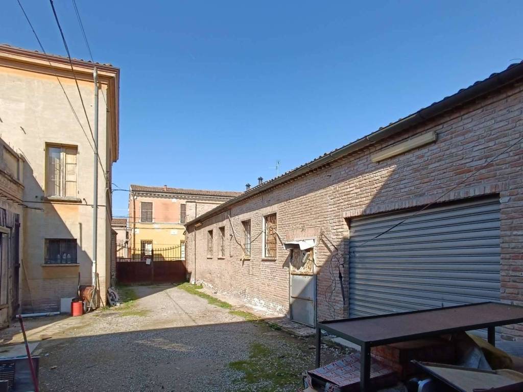 Palazzo / stabile a Ferrara in via Malagutti - Foto 4