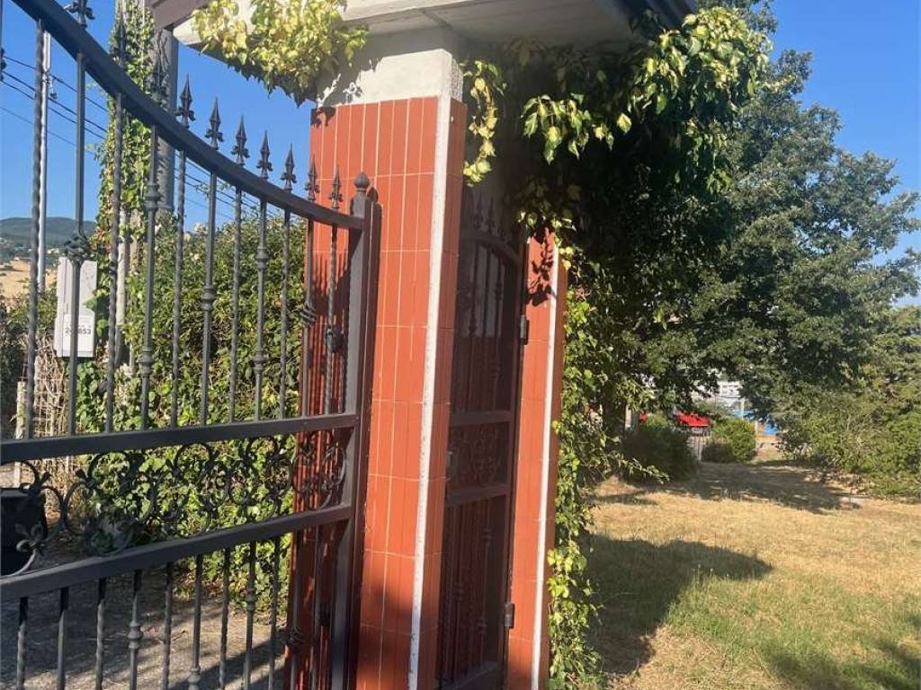 Villa a Avigliano in Castel Lagopesole - Foto 2