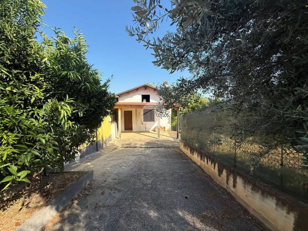 Villa a Cepagatti in Via Capone, 12 - Foto 3