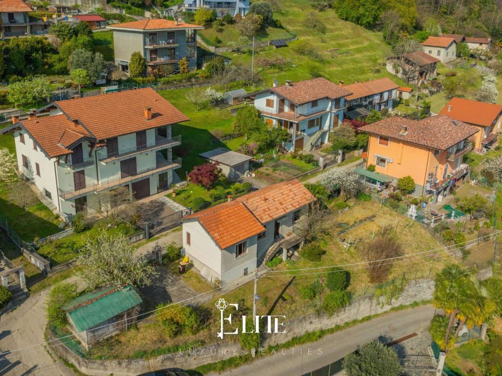 Villa a Verbania in Via dei Castani, 9 - Foto 2