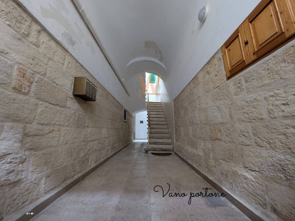 Appartamento a Trani in Via Amedeo - Foto 2