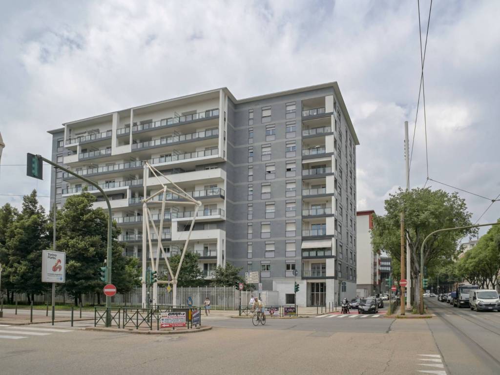 Appartamento a Torino in Corso Peschiera, 83 - Foto 2