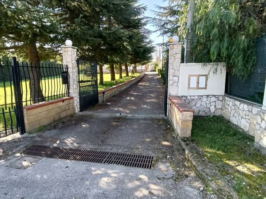 Villa a Caltanissetta in Via Due Fontane, 110 - Foto 4