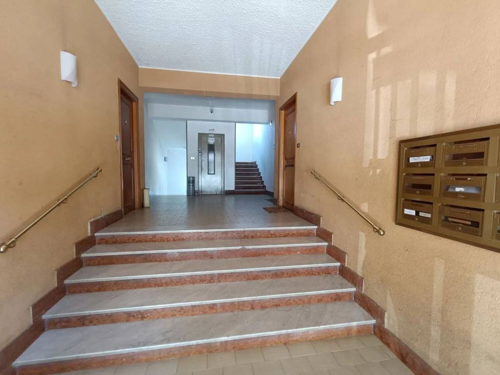 Appartamento a Caltanissetta in Via Carlo Pisacane, 12 - Foto 2