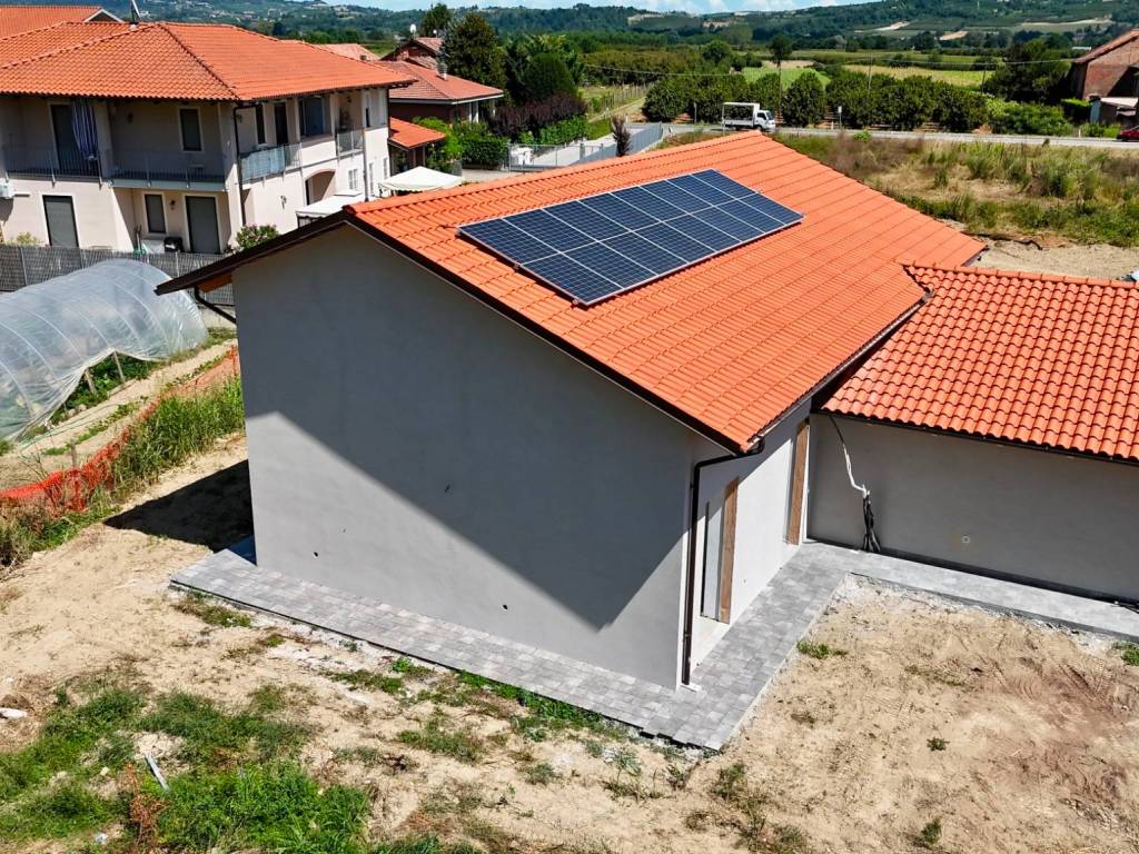 Villa a Alba in Corso Fratelli Bandiera, 21 - Foto 2