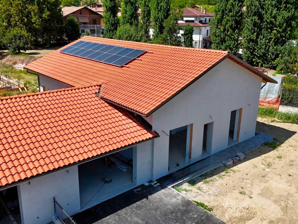 Villa a Alba in Corso Fratelli Bandiera, 21 - Foto 3
