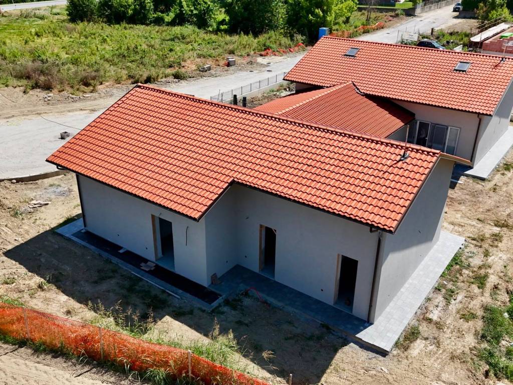 Villa a Alba in Corso Fratelli Bandiera, 21 - Foto 4