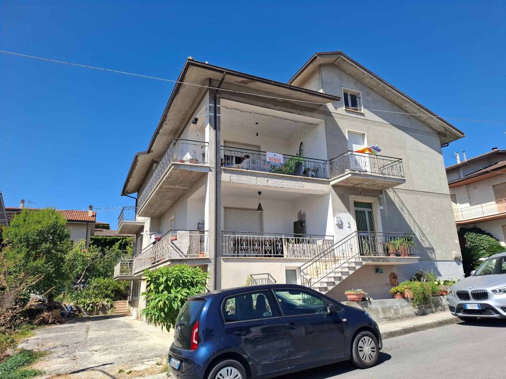 Appartamento a Nereto in Via Giovanni Pascoli, 25 - Foto 2