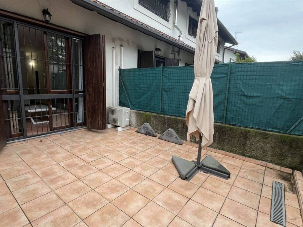 Villetta a schiera a Caronno pertusella in Alessandro Manzoni, 79 - Foto 4