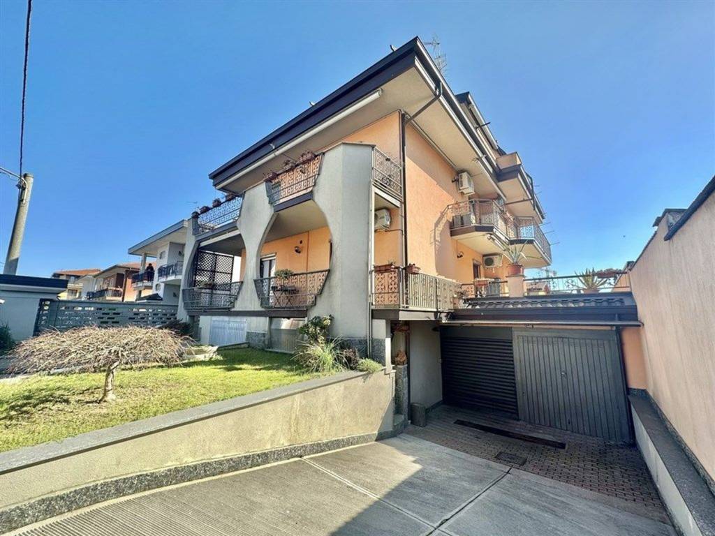 Appartamento a Caronno pertusella in Adamello, 177 - Foto 2