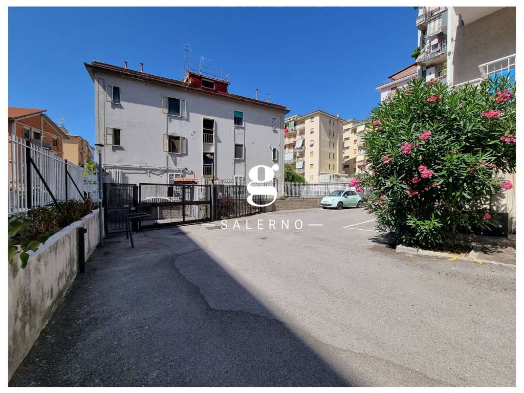 Appartamento a Salerno in Via Giulio Tesauro - Foto 2