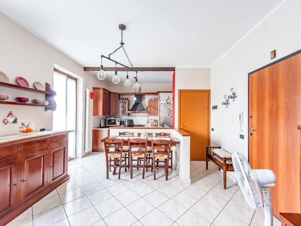 Appartamento a Uboldo in Via Monte Rosa, 22 - Foto 4
