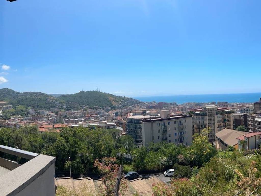 Appartamento a Salerno in Via La Mennolella, 27 - Foto 2