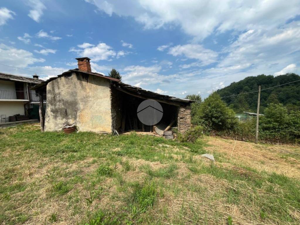 Rustico / casale a Bagnolo piemonte in Via Garigo, 10 - Foto 3