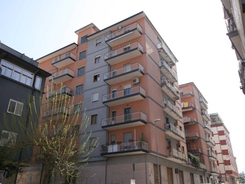 Appartamento a Benevento in Via Giuseppe Piermarini, 17 - Foto 3