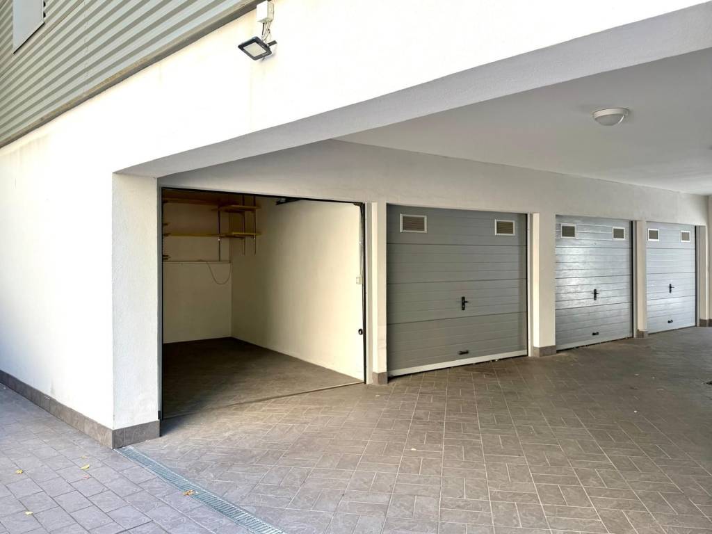 Box / garage a Trieste in Via del Caravaggio, 7 - Foto 3