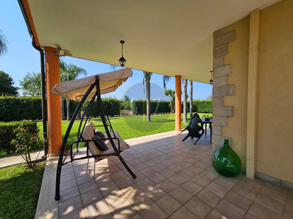 Villa a Cutrofiano in Via Eugenio Montale - Foto 5