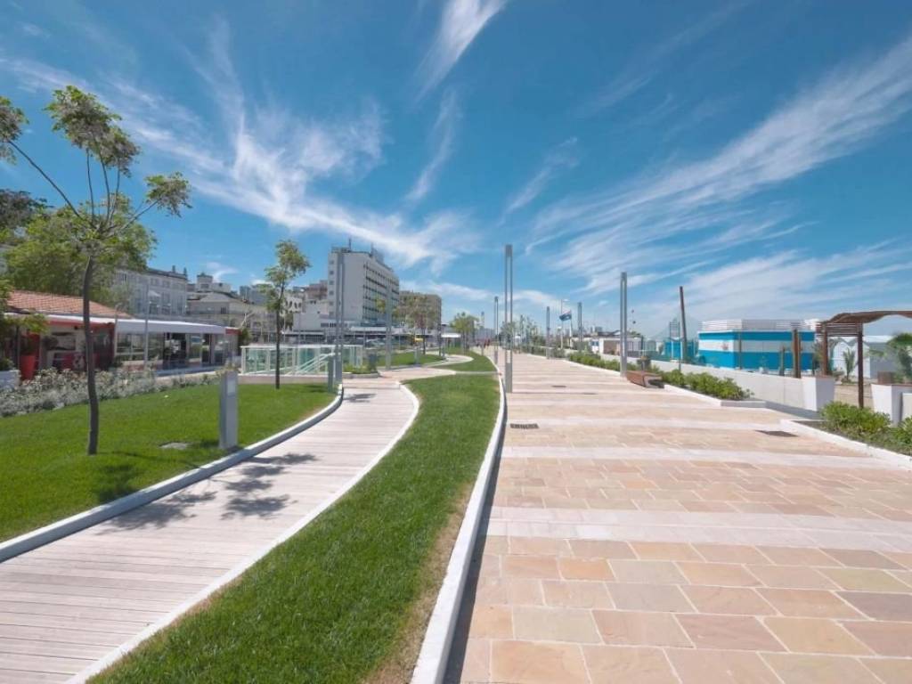 Villa a Riccione in Viale Fabio Filzi - Foto 2