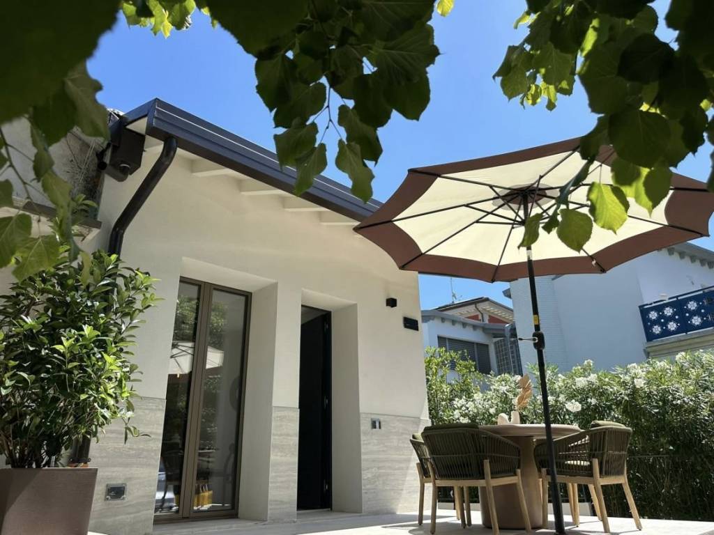 Villa a Riccione in Viale Fabio Filzi - Foto 4
