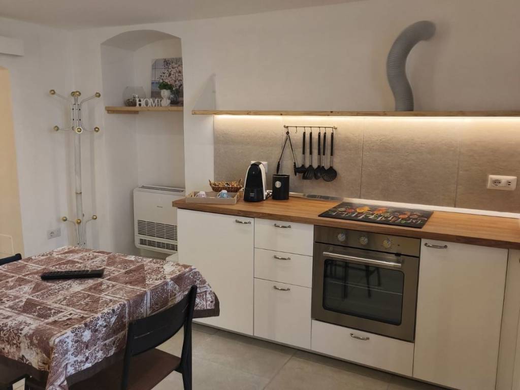 Appartamento a Trani in Via Amedeo, 188 - Foto 2