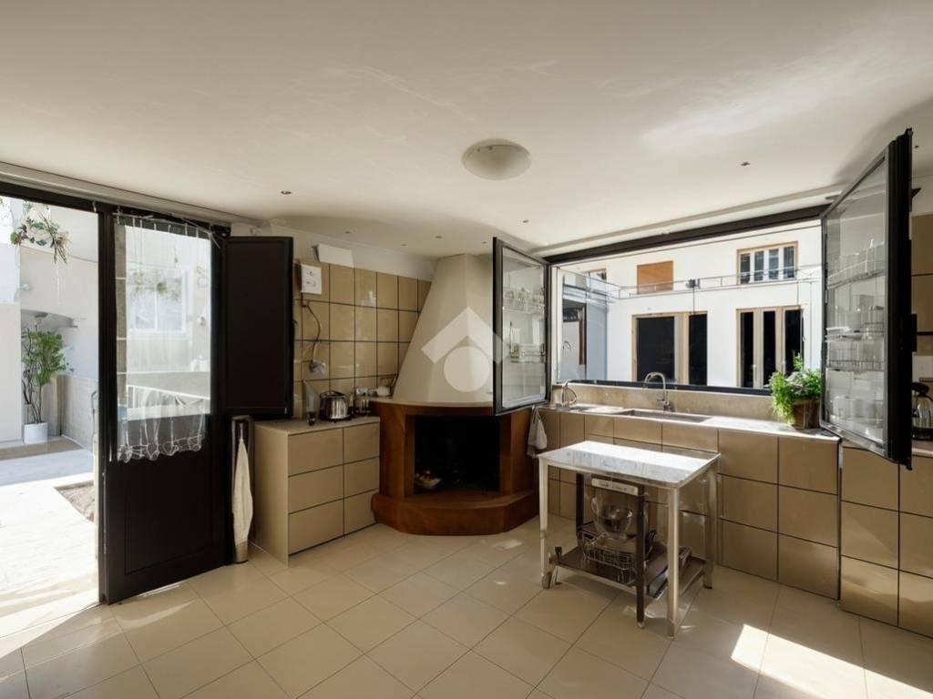 Casa indipendente a Ceglie messapica in Via Murigini, 33 - Foto 2
