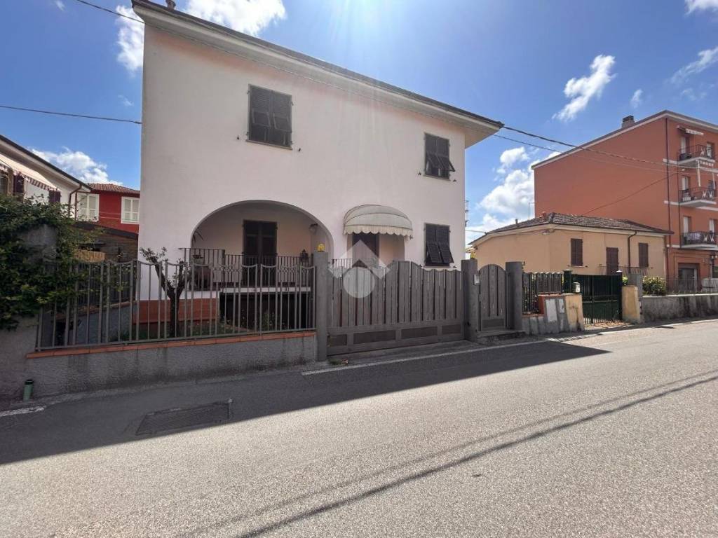 Casa indipendente a La spezia in Via della Pianta, 382 - Foto 2