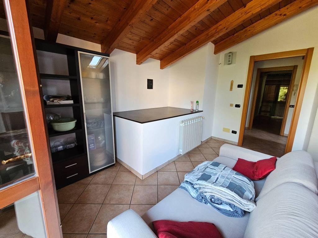 Appartamento a Cadorago in Via Giosuè Carducci - Foto 3