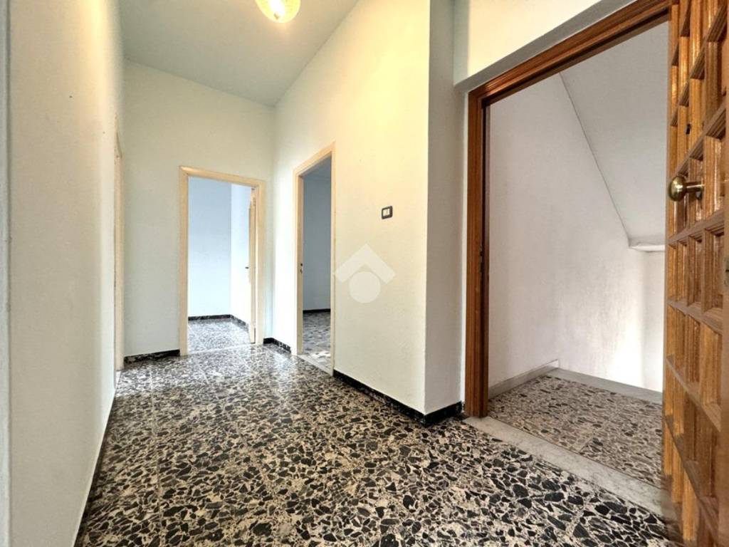 Appartamento a Nuoro in Via Martiri D'Ungheria, 1 - Foto 2