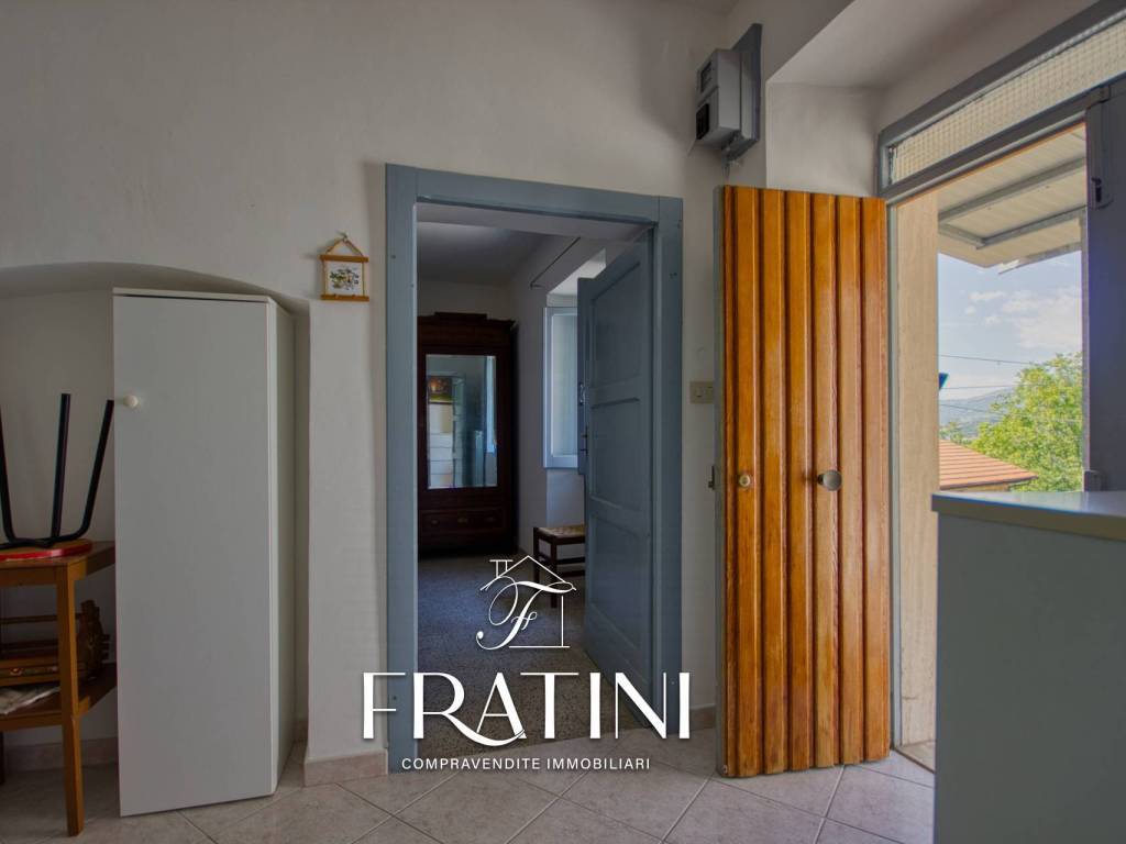 Casa indipendente a Civitella del tronto in Via Case d'Angelo, 25 - Foto 2