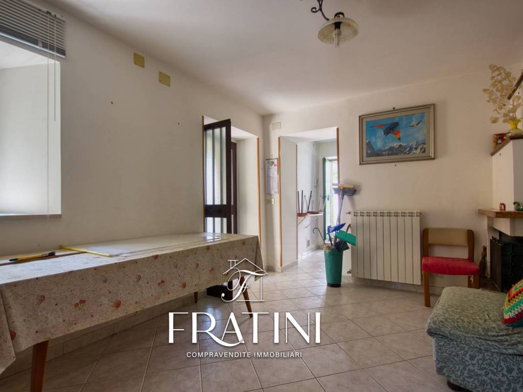 Casa indipendente a Civitella del tronto in Via Case d'Angelo, 25 - Foto 4