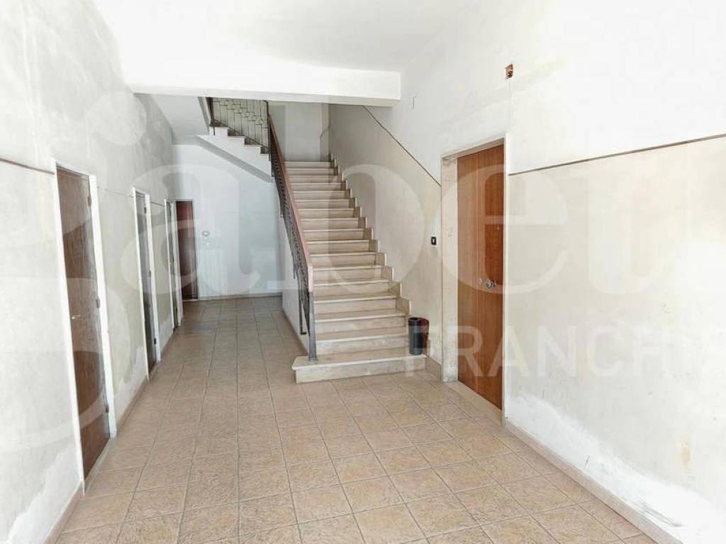 Appartamento a Trani in via Annibale Maria Di Francia - Foto 2