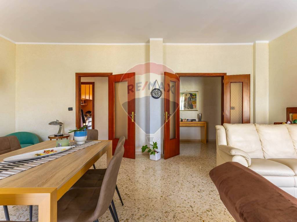 Appartamento a Bari in Via Cavalieri Di Vittorio Veneto, 7 - Foto 2