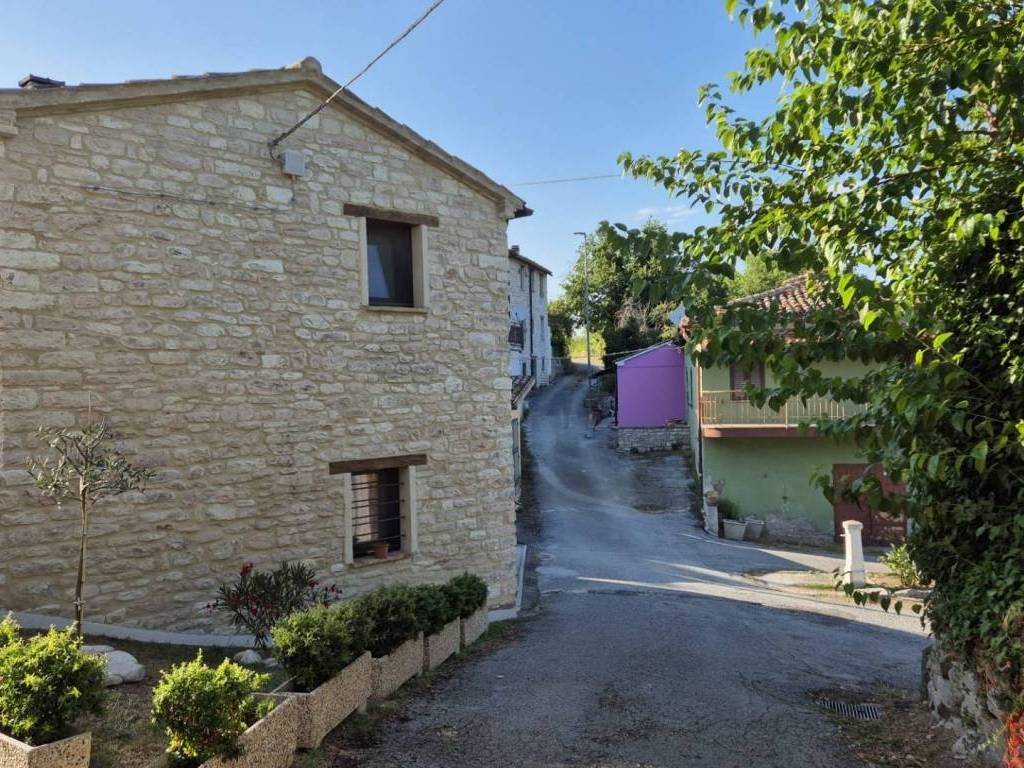 Villa a Pergola in strada provinciale barbanti , - Foto 2