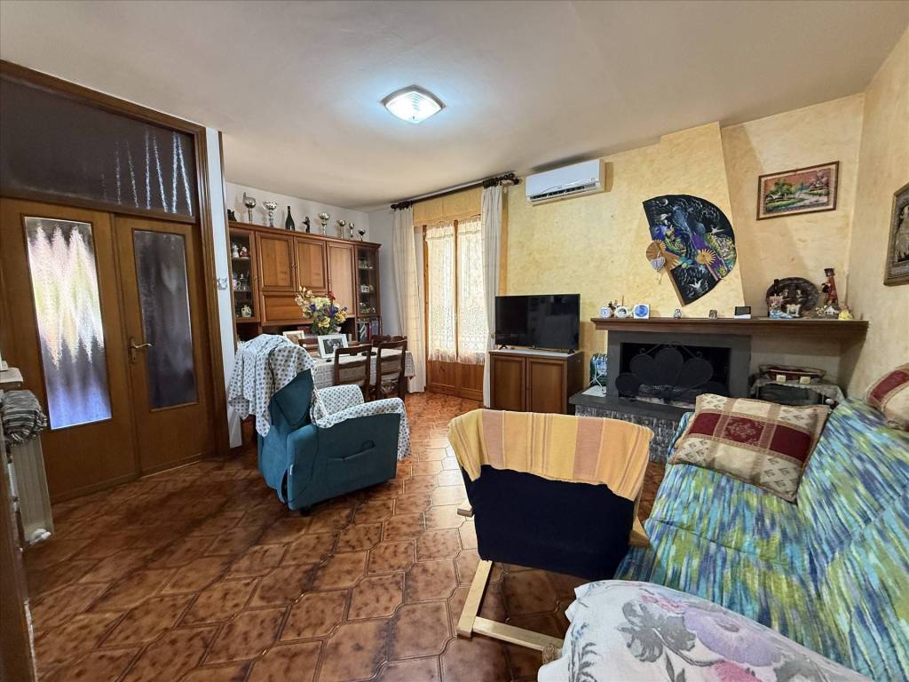Appartamento a Castiglione del lago in Via Bruno Buozzi, 93 - Foto 5