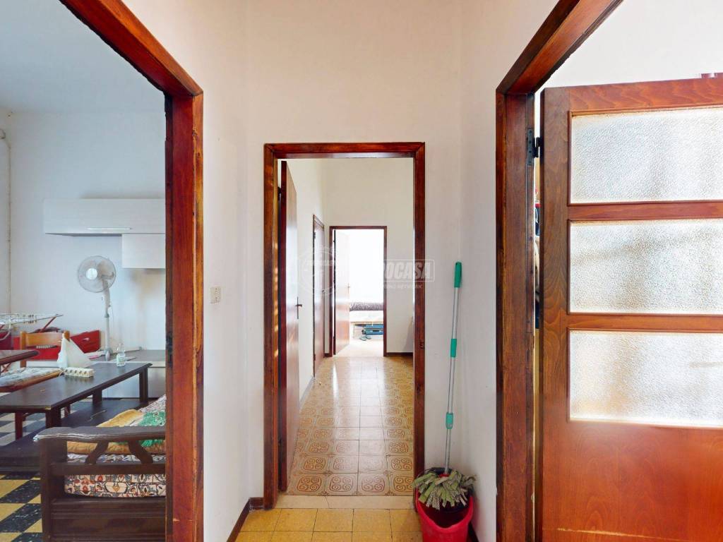 Appartamento a Cento in Via Aroldo Bonzagni 8//3 - Foto 2
