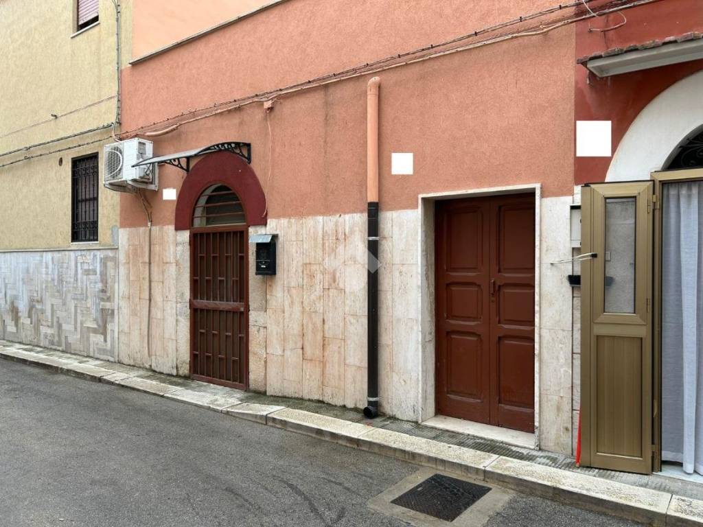 Palazzo / stabile a Barletta in Via Pietro Toselli, 1 - Foto 5