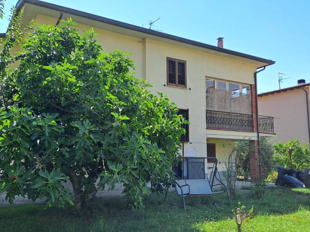 Villa a Bibbiena in Viale Giuseppe Mazzini - Foto 5