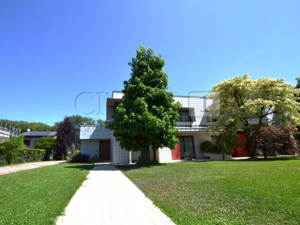 Villa a Selvazzano dentro in Via Deledda, 13 - Foto 2