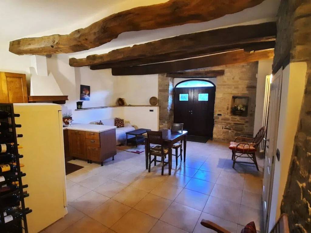 Rustico / casale a Pietrarubbia in Via Castello S.N.C. - Foto 4