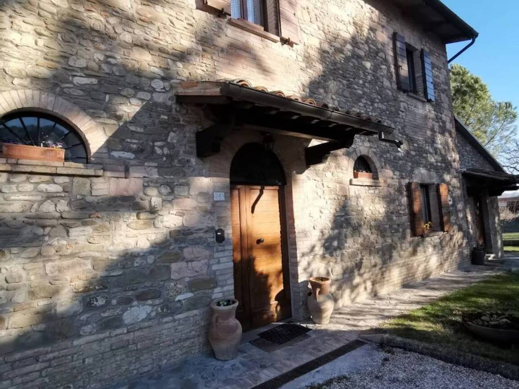 Rustico / casale a Urbania in Loc. La Cantinaccia S.N.C. - Foto 3