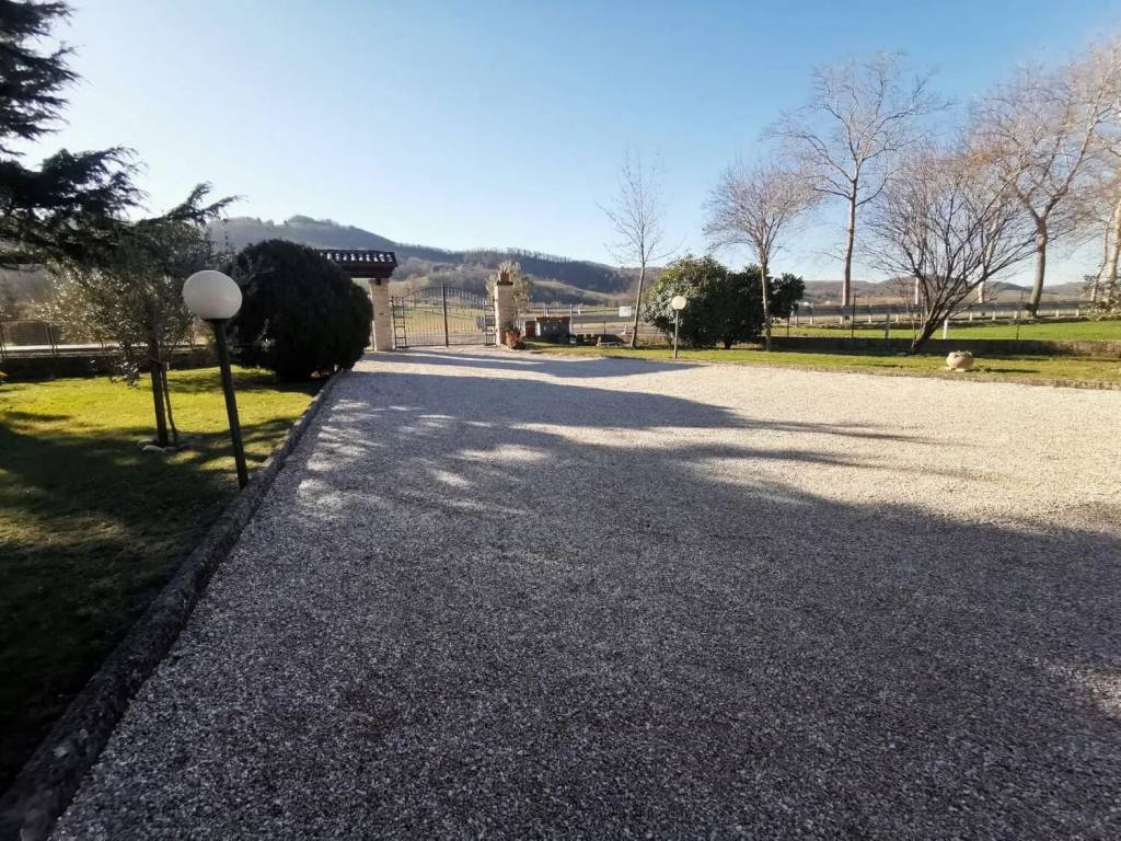 Rustico / casale a Urbania in Loc. La Cantinaccia S.N.C. - Foto 4