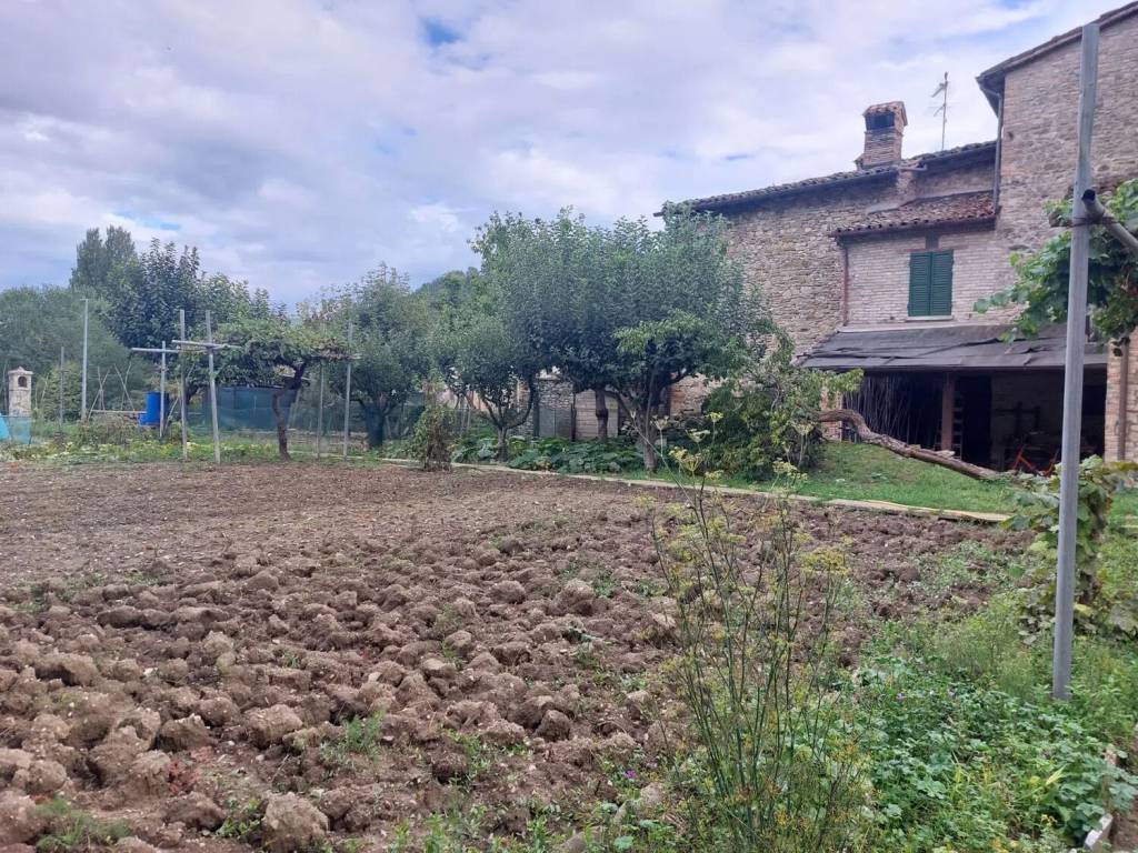 Appartamento a Sant'angelo in vado in Via Isola Fossi, 16 - Foto 3