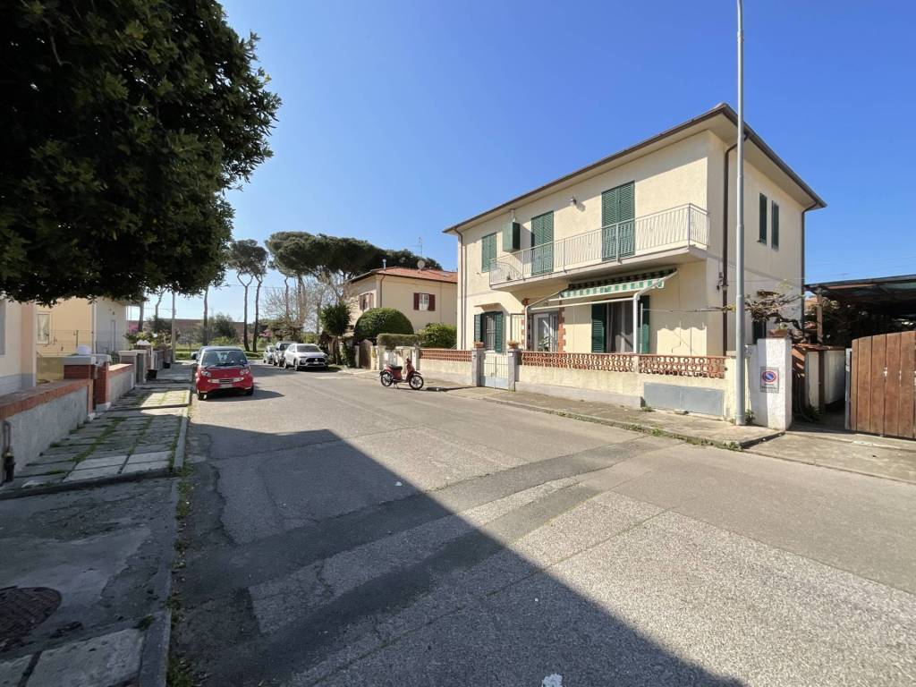 Appartamento a Rosignano marittimo in Via Pola - Foto 4