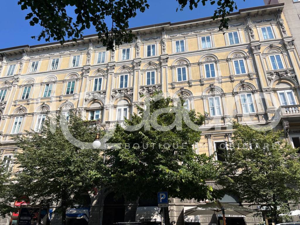 Appartamento a Trieste in Via Cesare Battisti, 22 - Foto 2
